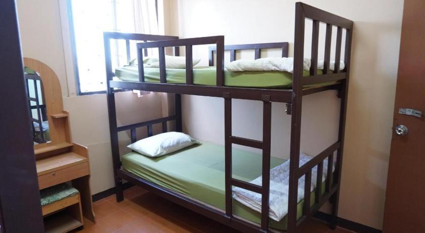 Oyo 730 Meedee Hostel Bangkok Ngoại thất bức ảnh
